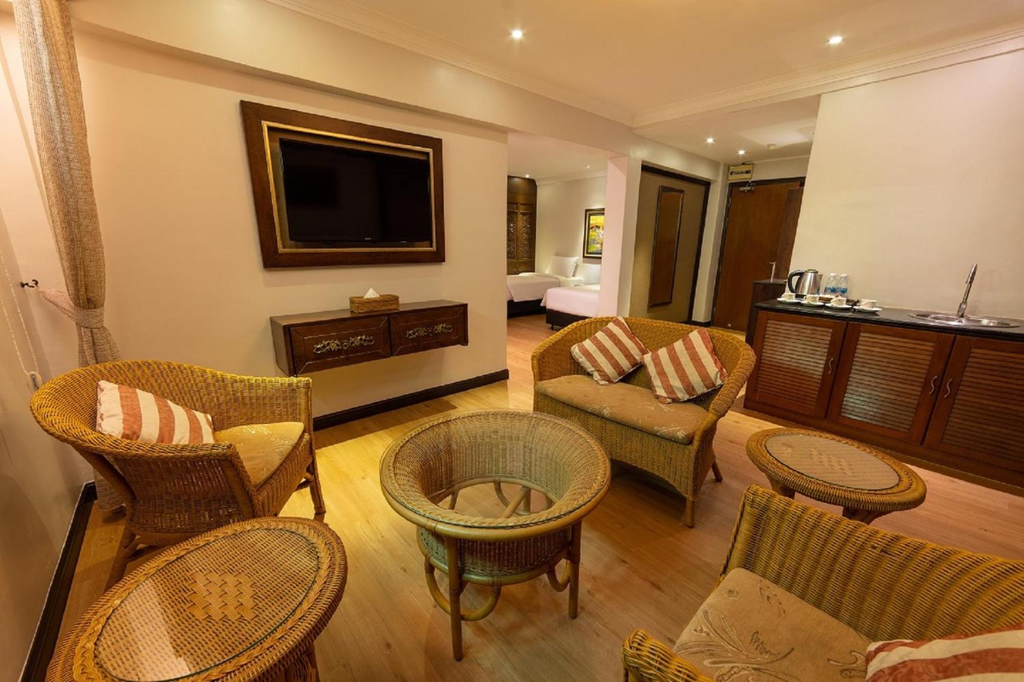 Hotel Puri Melaka מראה חיצוני תמונה